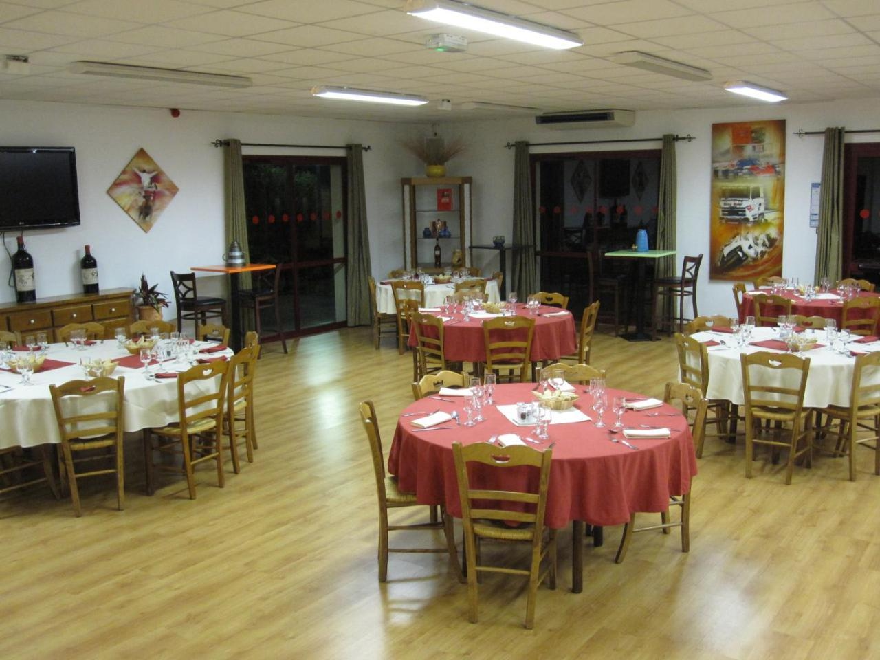 Logis Hotel Restaurant Solenca Nogaro Εξωτερικό φωτογραφία